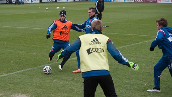 国家队中崭 国家队中崭