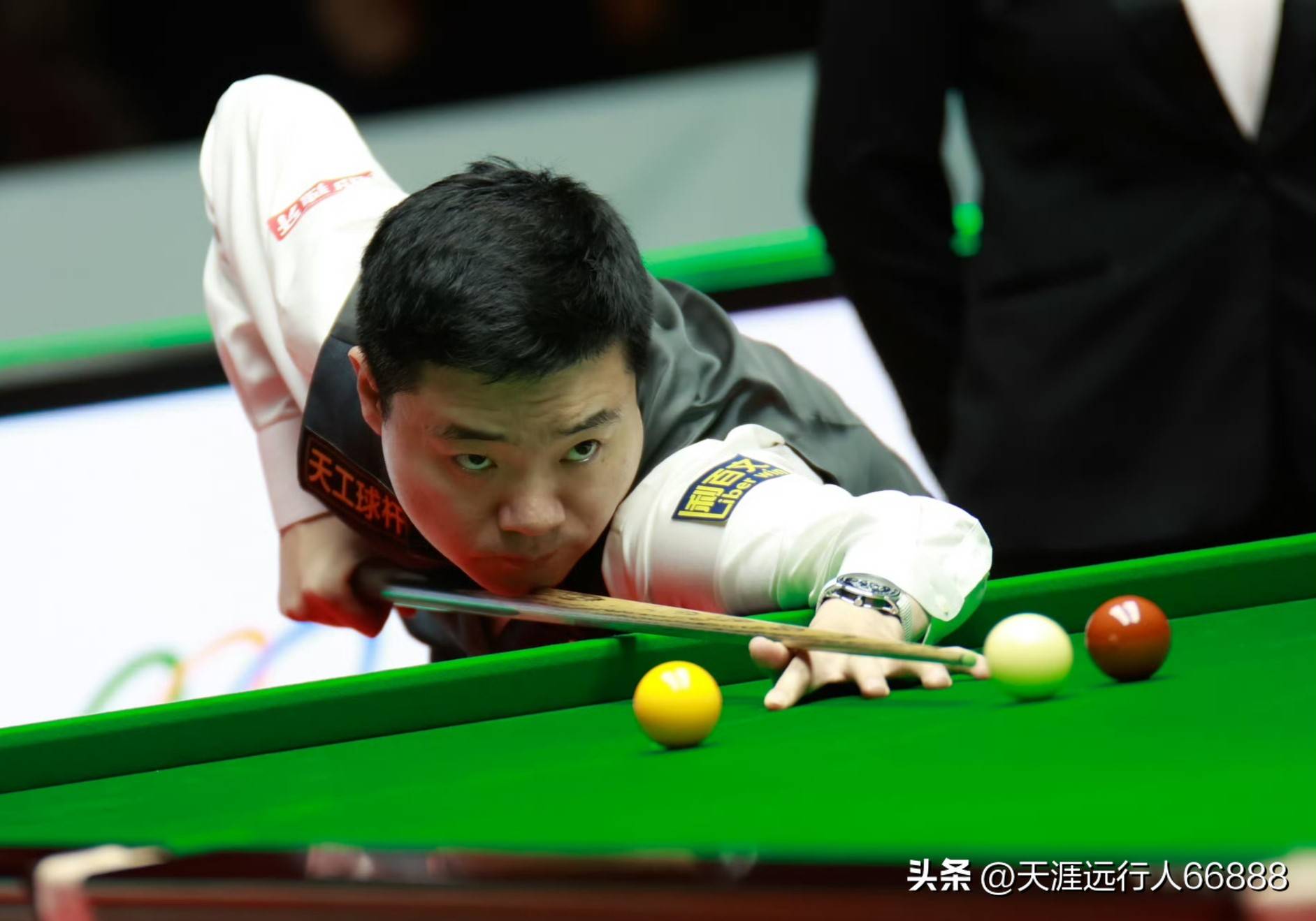 祖巴茨26+15哈登23+17 快船轻取残阵爵士.