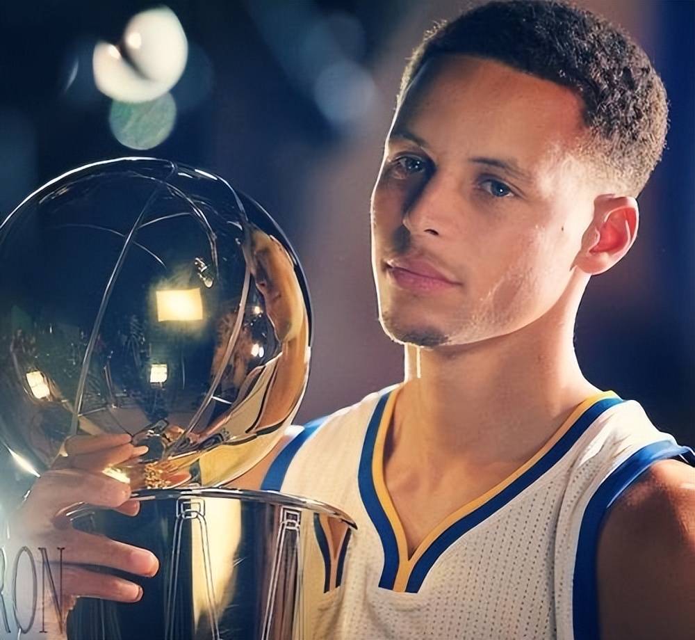 踢球者预测德国客战波黑首发：格纳布里、克莱因丁斯特在列