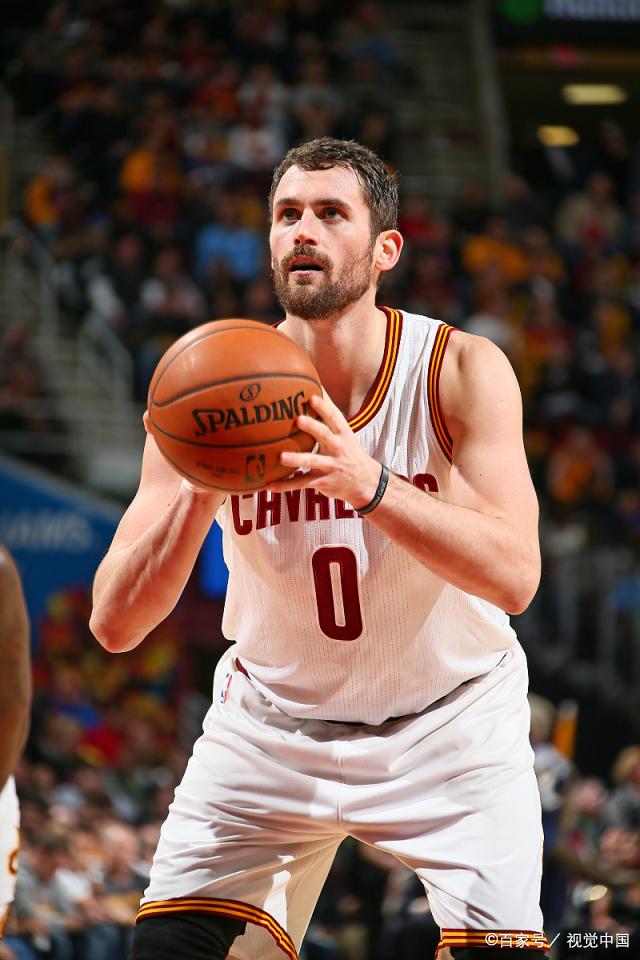 前场压迫敢 前场压迫敢